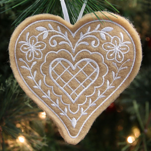 Gingerbread Cookie Ornament - Heart (In-the-Hoop)