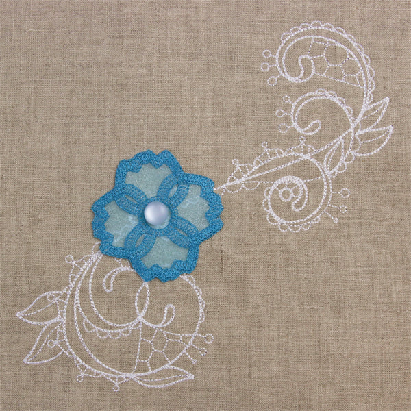 Pretty Petal Fashion Spray (3D Applique)