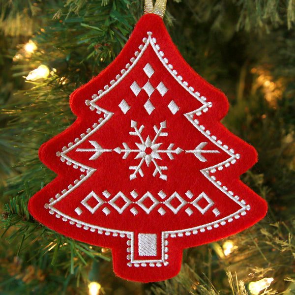 Nordic Christmas Ornament - Tree (In-the-Hoop)