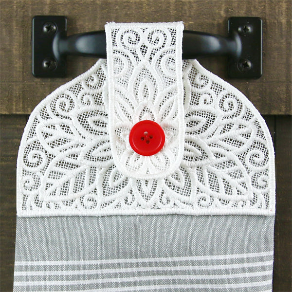 Poinsettia Towel Topper (Lace)
