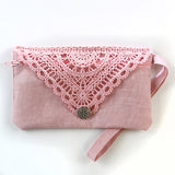 Lacy Envelope Clutch (In-the-Hoop)