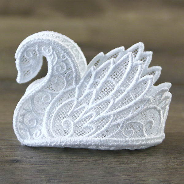 Elegant Swan in 3D (Lace)