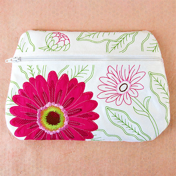 Blossoming Applique Zipper Pouch (In-the-Hoop)