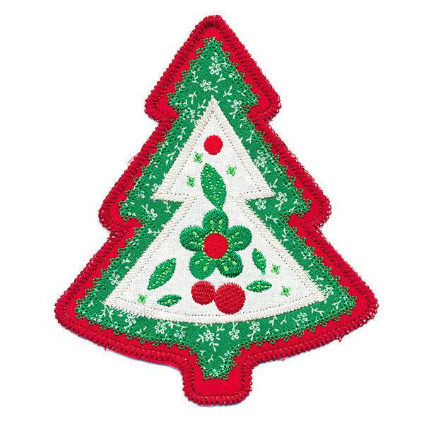 Christmas Charm Tree Ornament (In-the-Hoop)