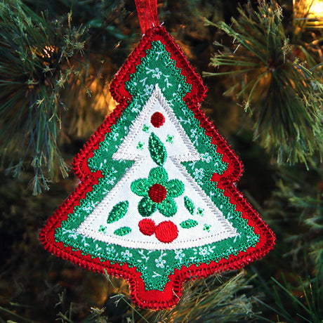 Christmas Charm Tree Ornament (In-the-Hoop)