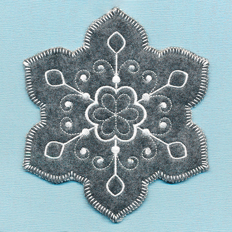 Elegant Christmas Snowflake Ornament (In-the-Hoop)
