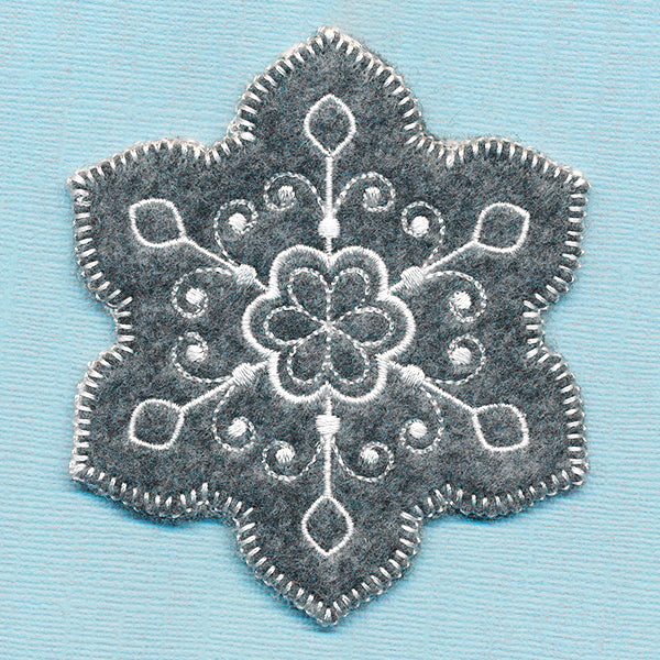 Elegant Christmas Snowflake Ornament (In-the-Hoop)