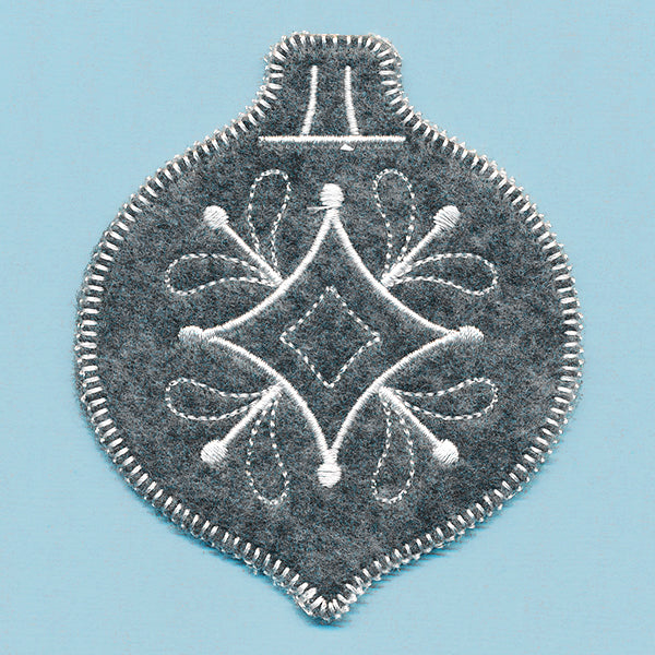 Elegant Christmas Bauble Ornament (In-the-Hoop)