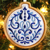 Delft Blue Christmas Cookie - Ornament (In-the-Hoop)