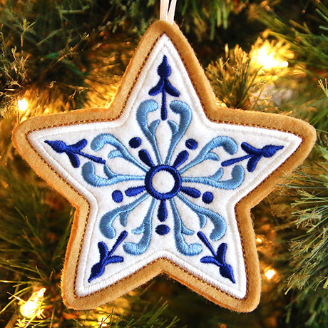 Delft Blue Christmas Cookie - Star (In-the-Hoop)