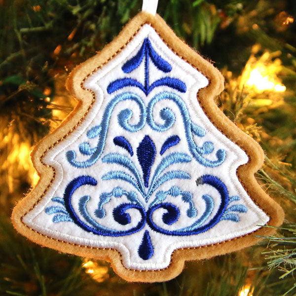 Delft Blue Christmas Cookie - Tree (In-the-Hoop)