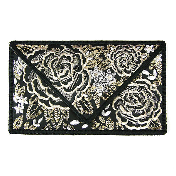 Elegant Floral Envelope Clutch (In-the-Hoop)