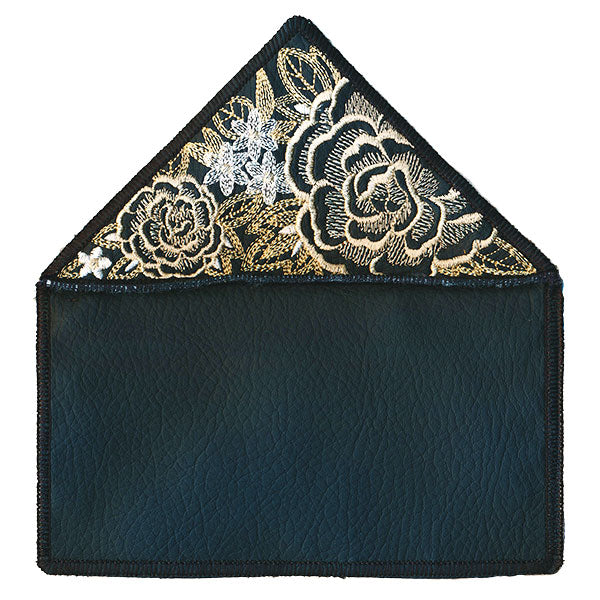 Elegant Floral Envelope Clutch (In-the-Hoop)