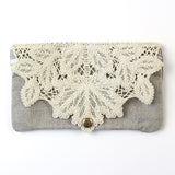 Lacy Leaves Lined Zipper Pouch (In-the-Hoop)