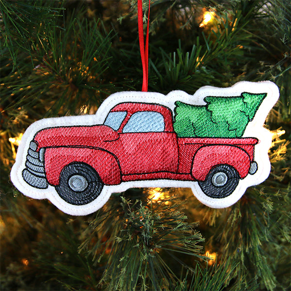 Charming Christmas Retro Truck Ornament (In-the-Hoop)