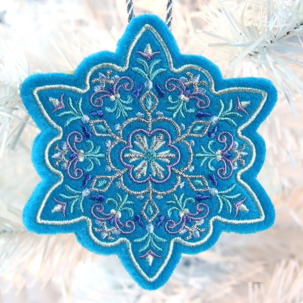 Shimmering Snowflake (In-the-Hoop)