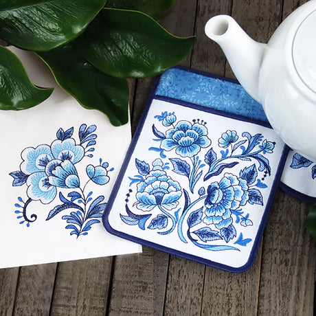Delft Blue Flourishing Trivet (In-the-Hoop)