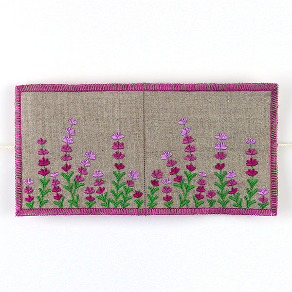 Blossoming Needle Book (In-the-Hoop)