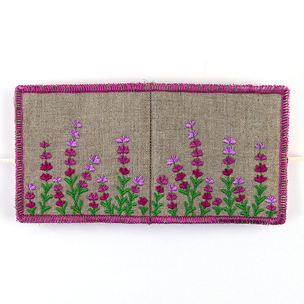 Blossoming Needle Book (In-the-Hoop)