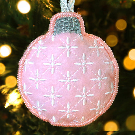 Cheerful Christmas Ornament (In-the-Hoop)