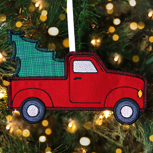 Classic Christmas Retro Truck Ornament (In-the-Hoop)
