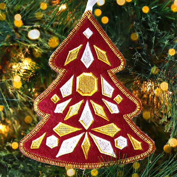 Bejeweled Christmas Tree Ornament (In-the-Hoop)