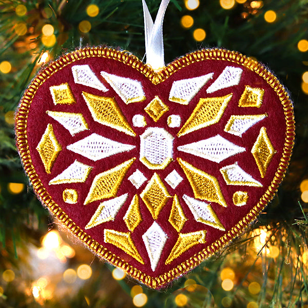Bejeweled Christmas Heart Ornament (In-the-Hoop)