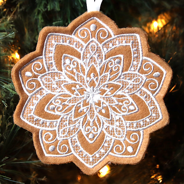 Deluxe Gingerbread Cookie - Poinsettia (In-the-Hoop)