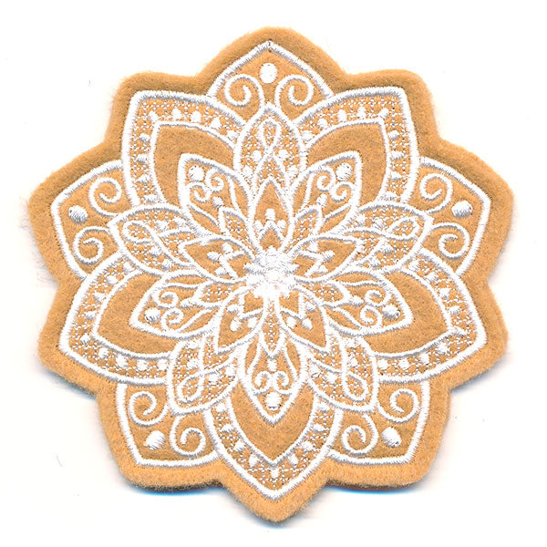 Deluxe Gingerbread Cookie - Poinsettia (In-the-Hoop)