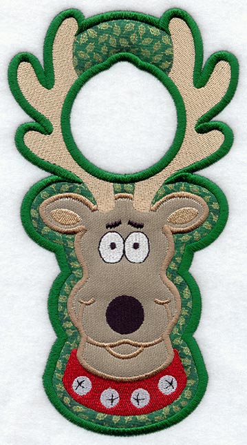 Reindeer Door Hanger (In-the-Hoop)