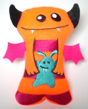 Edie Monster Stuffie (In-the-Hoop)