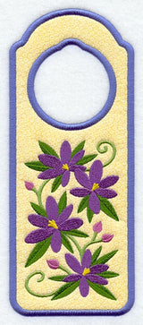 Crocus Door Hanger (In-the-Hoop)