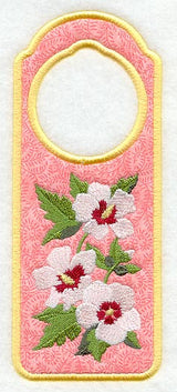 Rose of Sharon Door Hanger (In-the-Hoop)