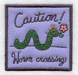 Worm Crossing Magnet (In-the-Hoop)