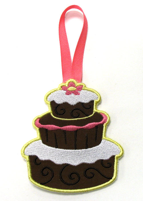Tasty Treats Towel Topper - Chocolate Layer Cake (In-the-Hoop)