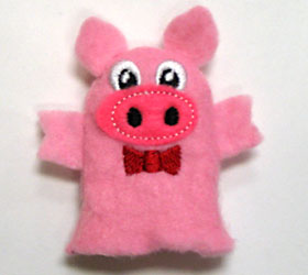 Little Pig w/ Bow Tie Finger Puppet (In-the-Hoop)