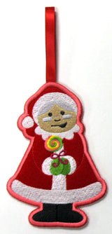 Towel Topper - Mrs. Claus (In-the-Hoop)