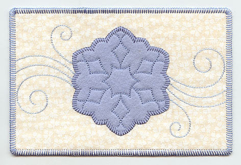 Shimmering Snowflake (Postcard) (In-the-Hoop)