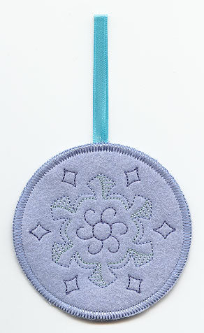 Christmas Snowflake Ornament (In-the-Hoop)