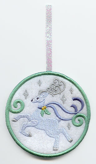 Radiant Reindeer Ornament 2 (In-the-Hoop)