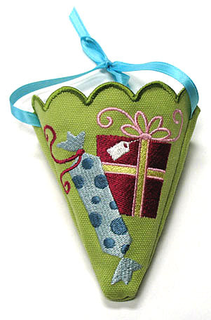 Wrapped Gifts Treat Cone (In-the-Hoop)