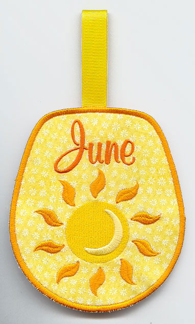 Monthly Towel Topper - June - Sun (In-the-Hoop)