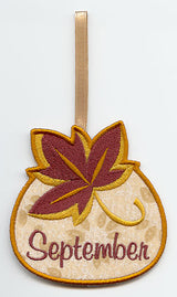 Monthly Towel Topper - September - Autumn Leaf (In-the-Hoop)