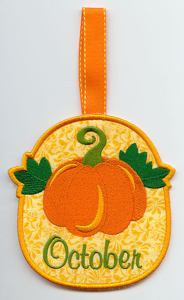 Monthly Towel Topper - October - Pumpkin (In-the-Hoop) – Embroidery Library