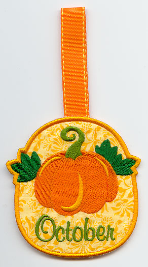 Monthly Towel Topper - October - Pumpkin (In-the-Hoop)