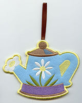 Towel Topper - Daisy Watering Can (In-the-Hoop)
