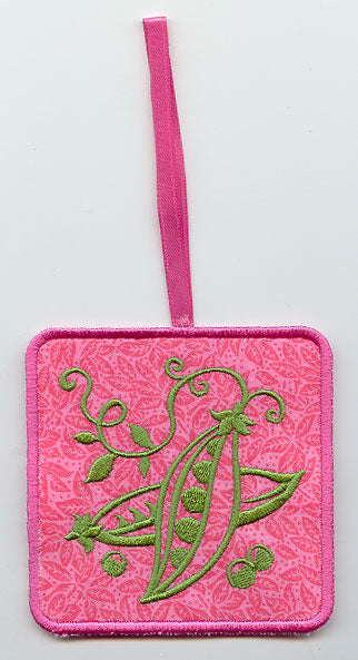 Towel Topper - Peas (In-the-Hoop)