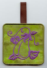 Towel Topper - Eggplant (In-the-Hoop)