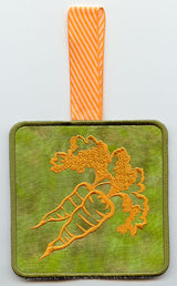Towel Topper - Carrots (In-the-Hoop)