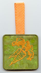 Towel Topper - Carrots (In-the-Hoop)